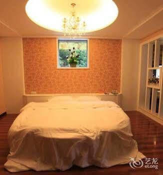 Yangshuo Hua Xiang Man Ting West Street Hotel Esterno foto